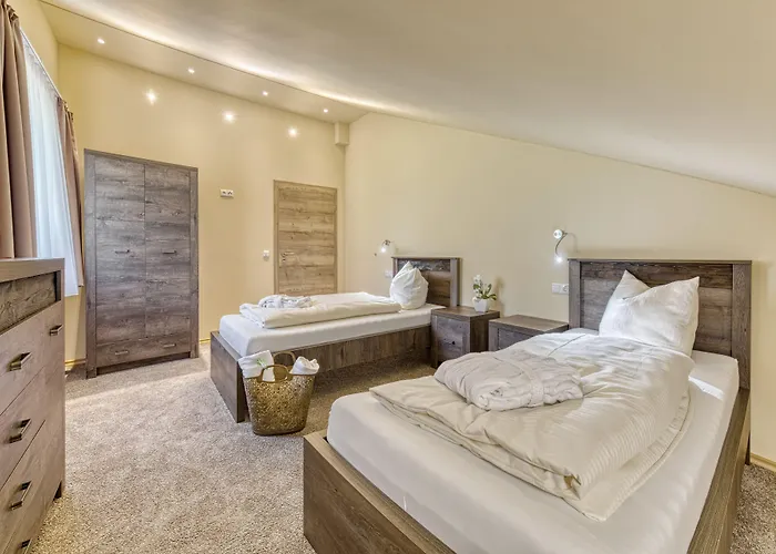 Wellnesshotel Deine Auszeit, Adults Only מלון אכסלאך