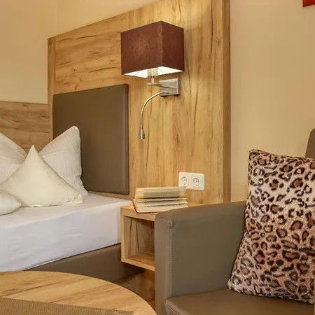 מלון Wellnesshotel Deine Auszeit, Adults Only 4*