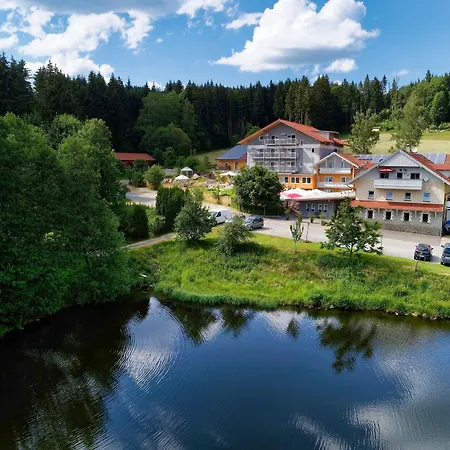 Wellnesshotel Deine Auszeit, Adults Only Hotel Achslach