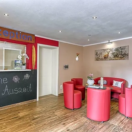 Wellnesshotel Deine Auszeit, Adults Only מלון אכסלאך