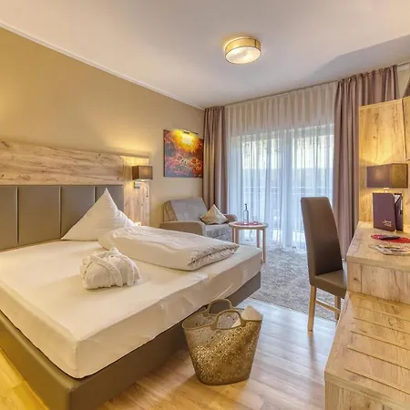 מלון Wellnesshotel Deine Auszeit, Adults Only 4*