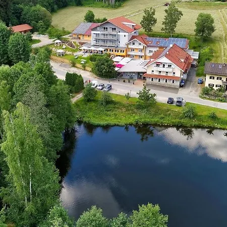 Wellnesshotel Deine Auszeit, Adults Only 4*