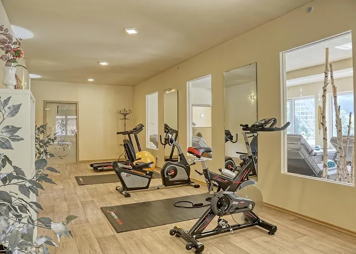 Wellnesshotel Deine Auszeit, Adults Only 4* Achslach
